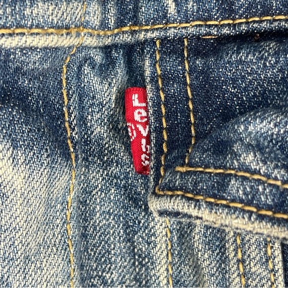 Levis Blue Denim Jean Trucker Jacket Size
Small  Regular Wash Men Pockets - Picture 5 of 9